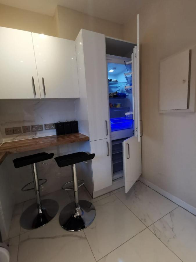 Umbrella Properties London Woolwich Экстерьер фото