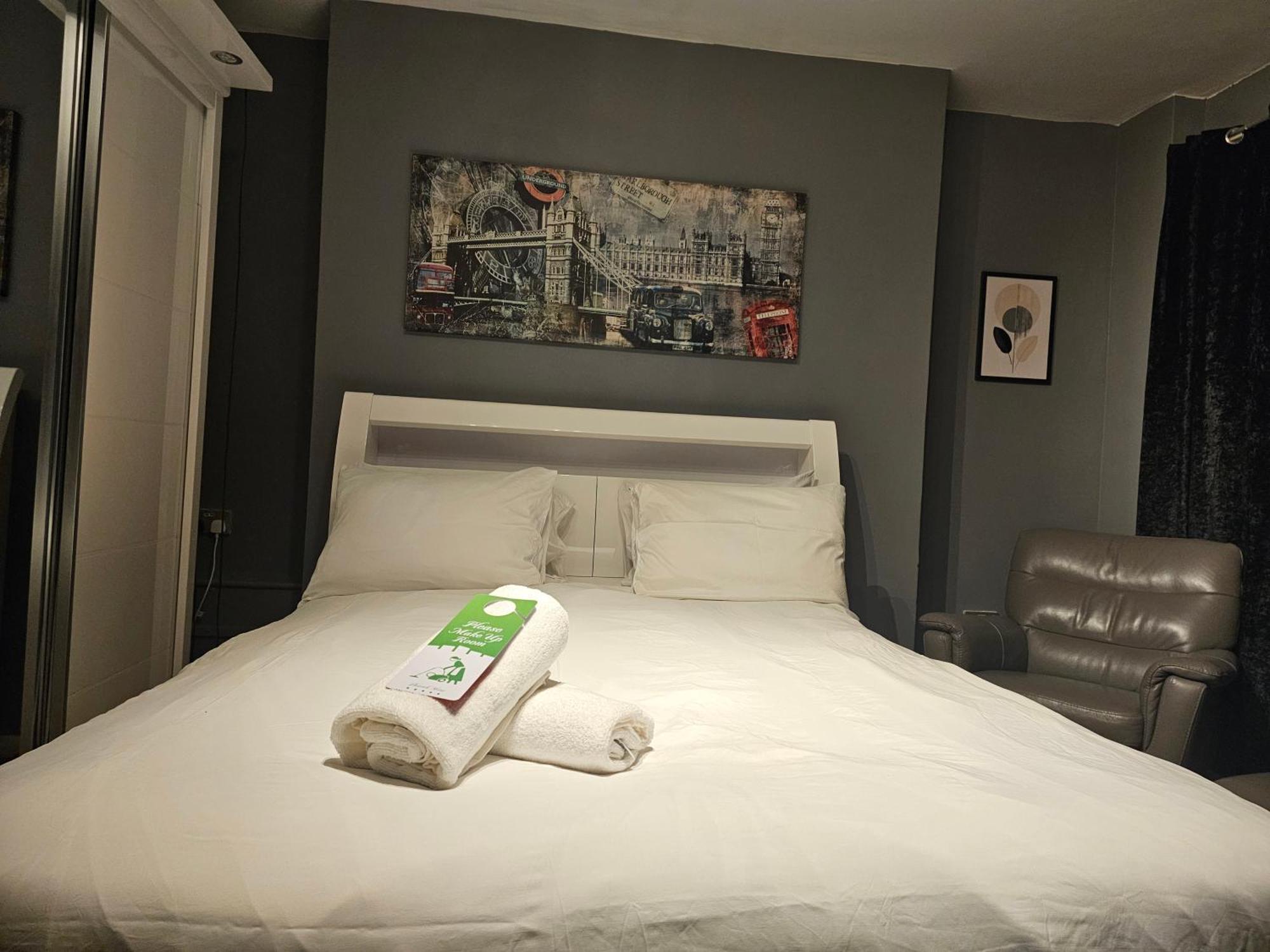 Umbrella Properties London Woolwich Экстерьер фото