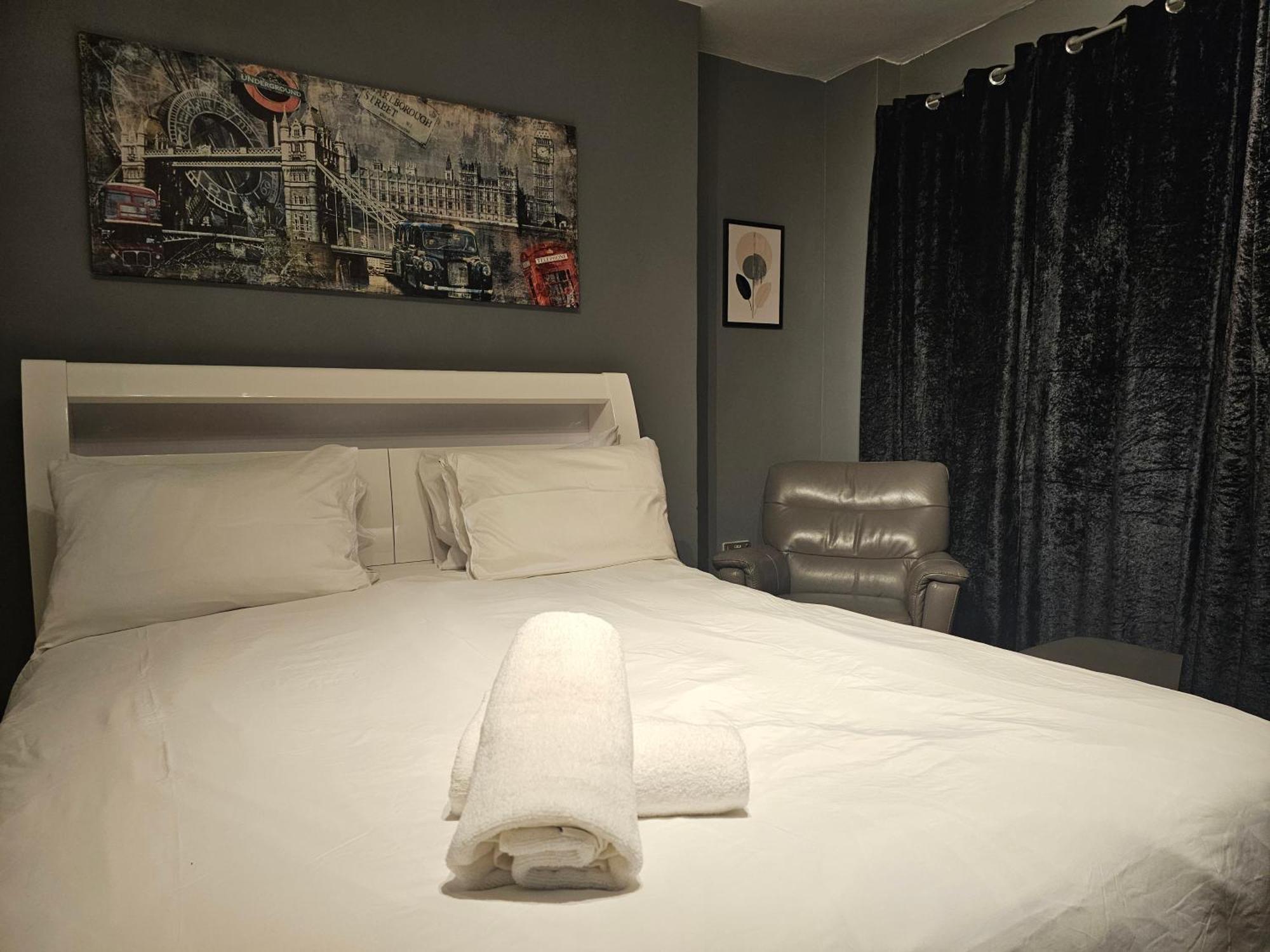 Umbrella Properties London Woolwich Экстерьер фото